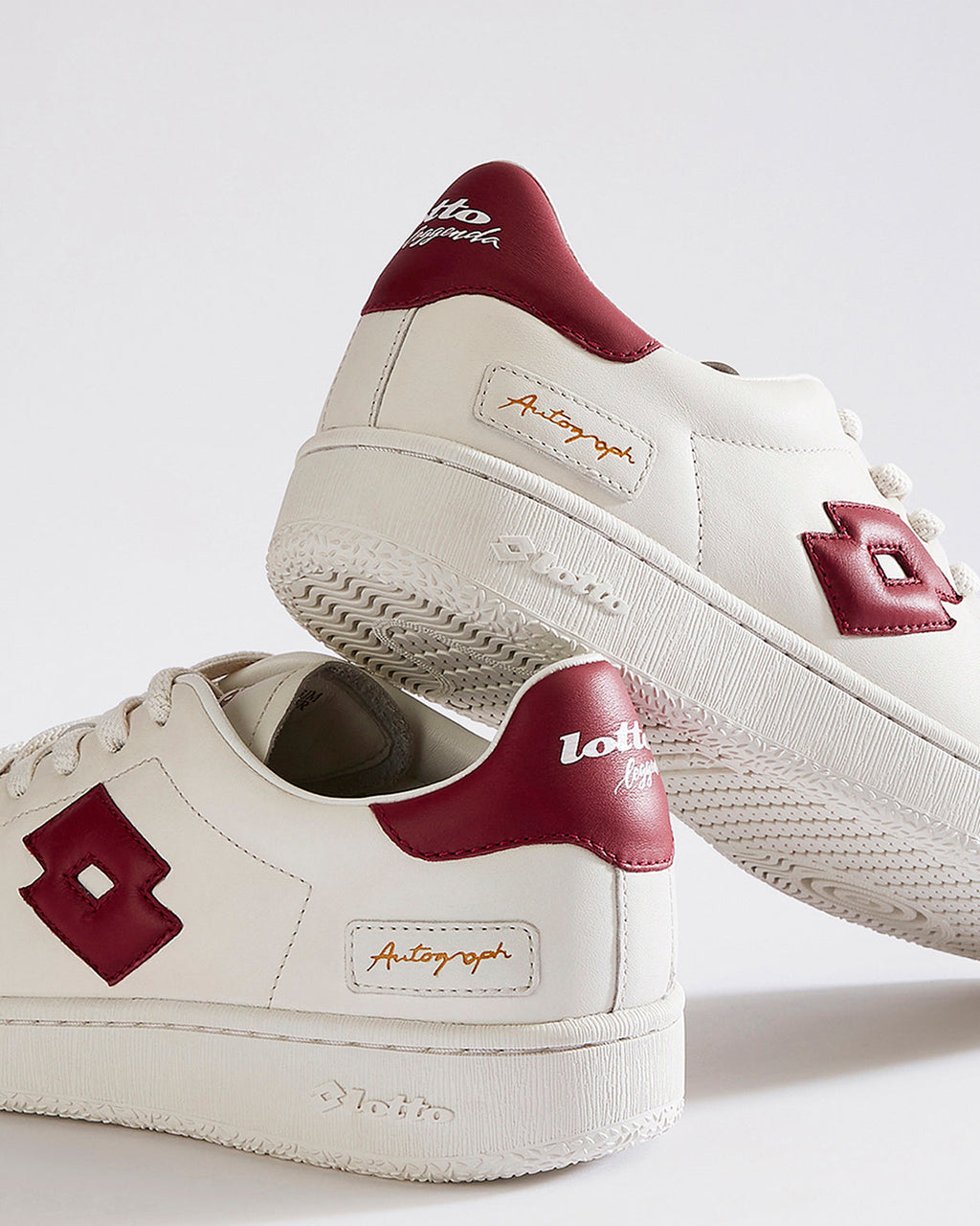 Autograph OG - Star White-Rhythmic Red