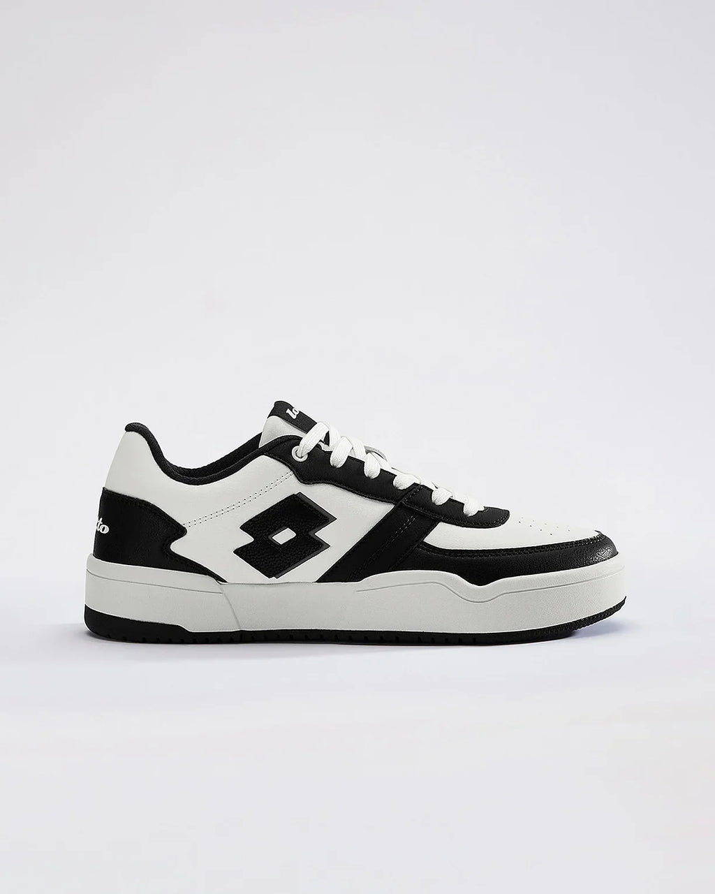 Hoop Star Citta - Star White-Black Beauty