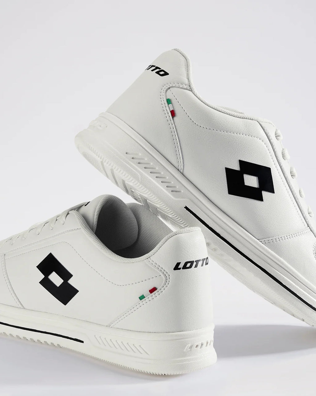 Strada - Star White-Black Beauty