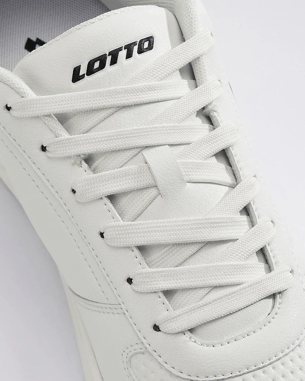 Strada - Star White-Black Beauty