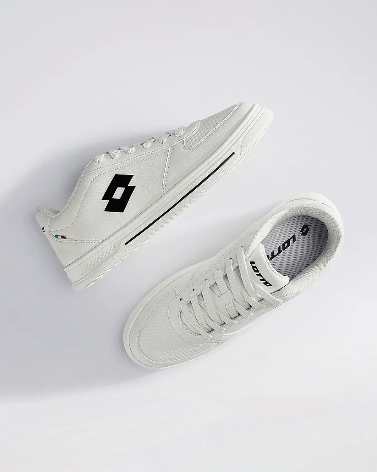 Strada - Star White-Black Beauty