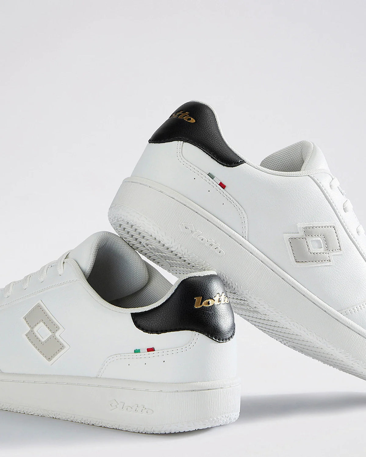 Autograph Urbano - Star White-Black Beauty