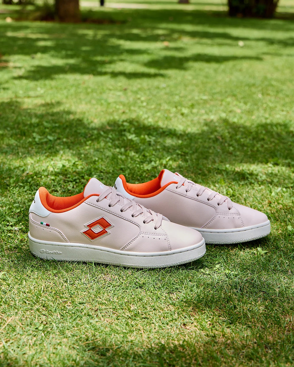 Autograph Urbano - Crystal Grey-Red Orange