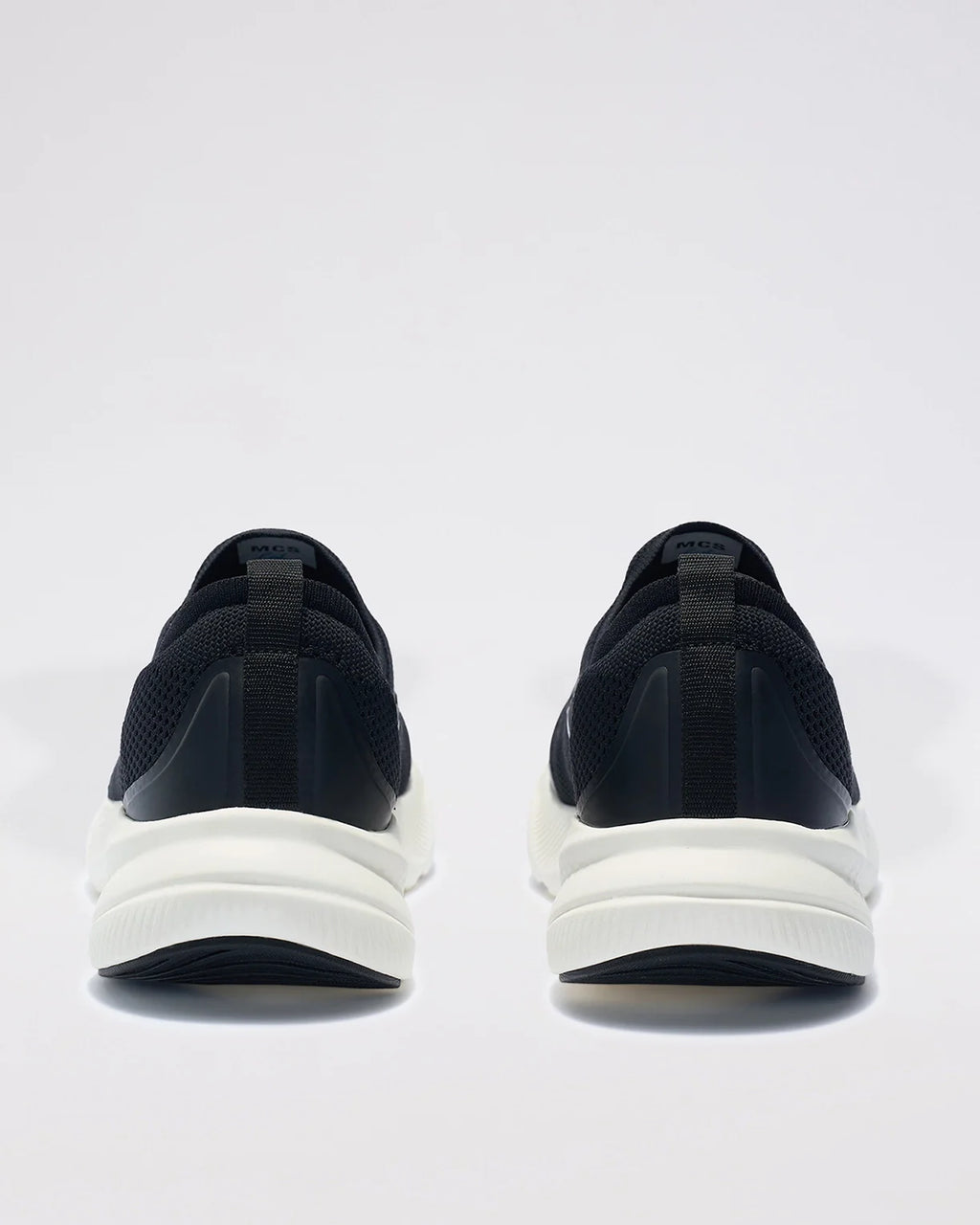 Oxyrun Slip-On - Black Beauty