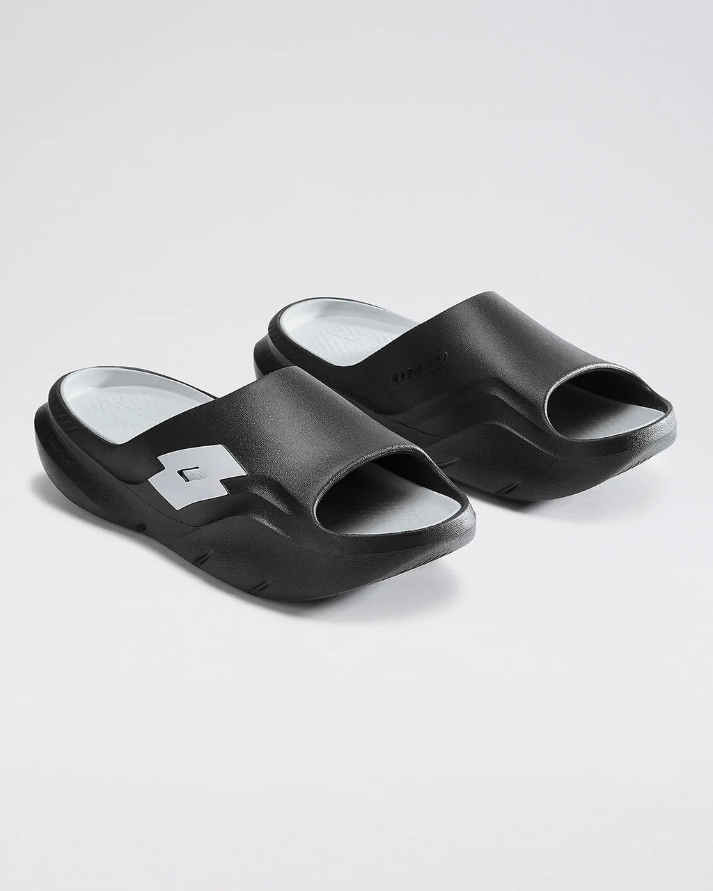Recupero Slide - Black Beauty