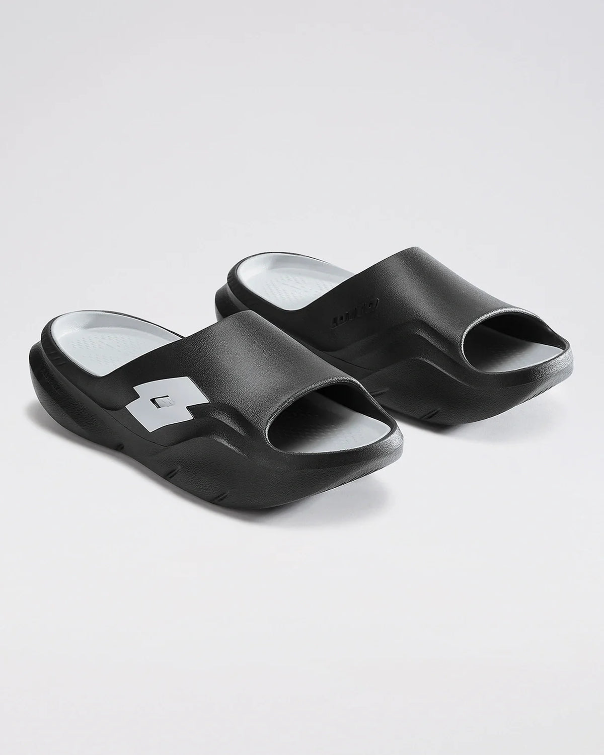 Recupero Slide - Black Beauty