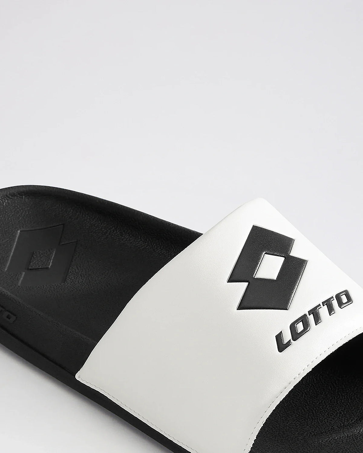 Enduro - Star White-Black Beauty