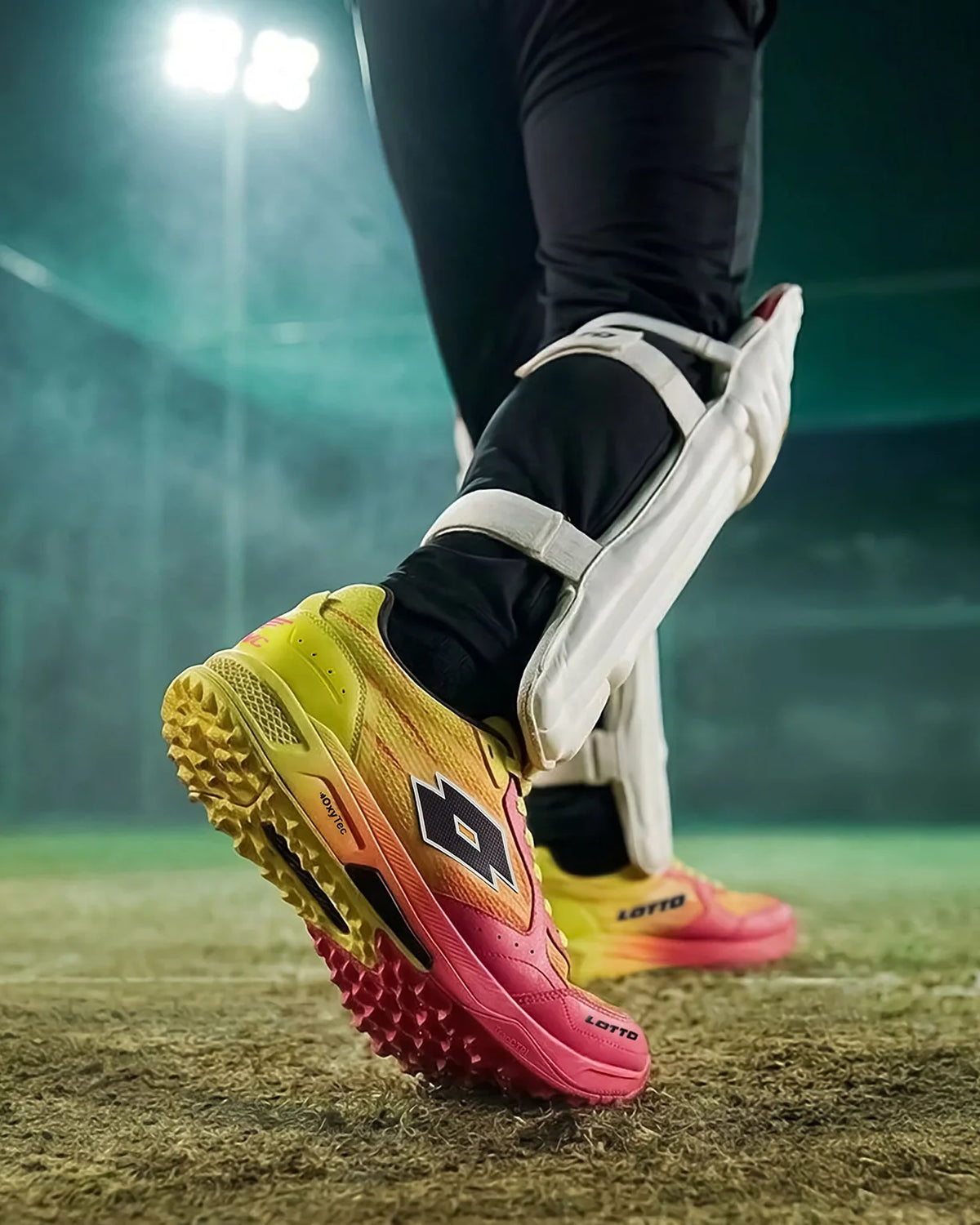 Blaze Hit Fire Dragon: Cricket Trainer - Red-Yellow